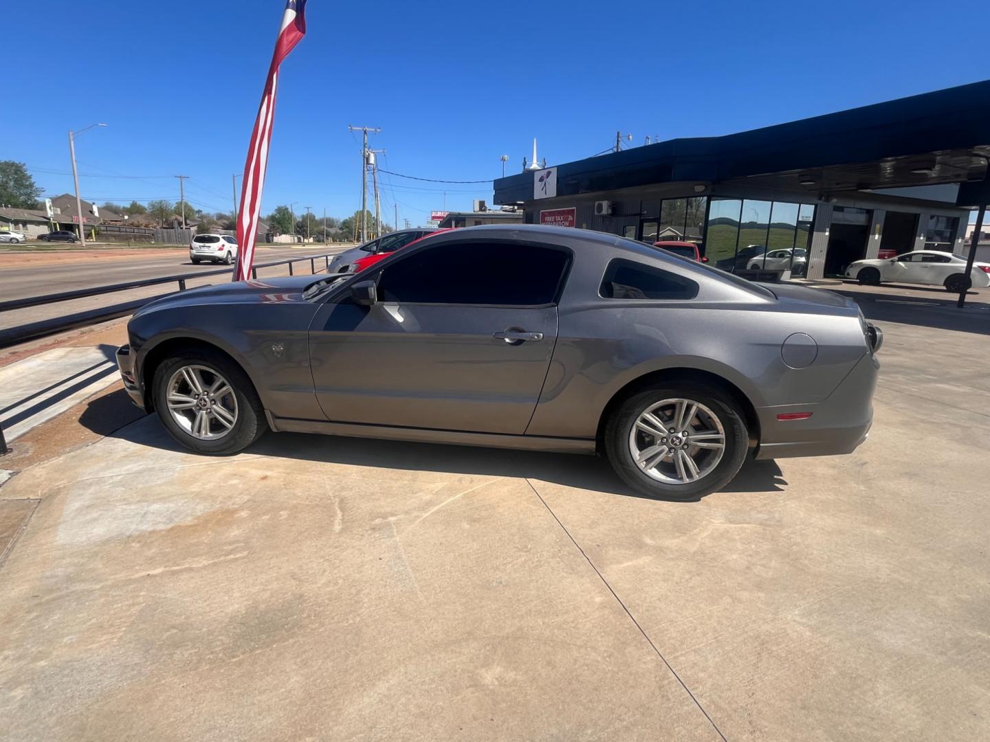 2014 GRAY FORD MUSTANG BASE V6 Coupe (1ZVBP8AM4E5) with an 3.7L V6 DOHC 24V engine, located at 8101 E. Skelly Dr., Tulsa, OK, 74129, (918) 592-3593, 36.121891, -95.888802 - Photo#2